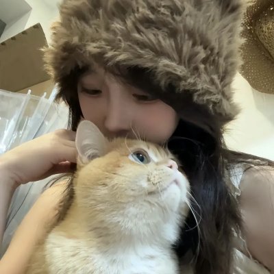 和老妈一起住 海报
